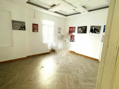 Nguyen Son Street, Vietnam Nguyen Son Street, Vietnam