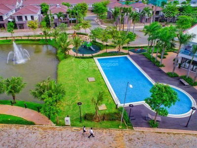 Camellia Garden, Vietnam  Camellia Garden, Vietnam