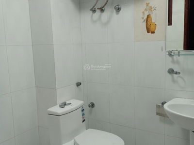 Lac Long Quan Street, Vietnam Lac Long Quan Street, Vietnam