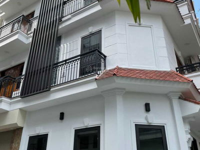 Doi Can Street, Vietnam Doi Can Street, Vietnam