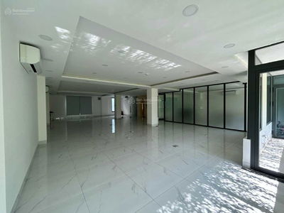 Pho Quang Street, Vietnam Pho Quang Street, Vietnam