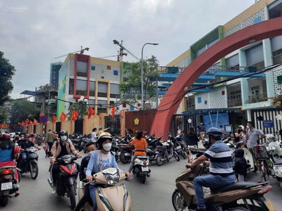 Mai Dong Street, Vietnam  Mai Dong Street, Vietnam