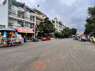 Go O Moi Street, Vietnam Go O Moi Street, Vietnam