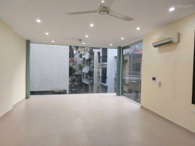 Phung Chi Kien Street, Vietnam Phung Chi Kien Street, Vietnam