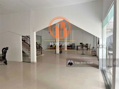 Yen The Street, Vietnam Yen The Street, Vietnam