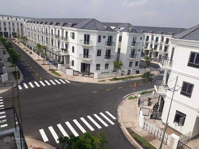 Sim City, Vietnam  Sim City, Vietnam