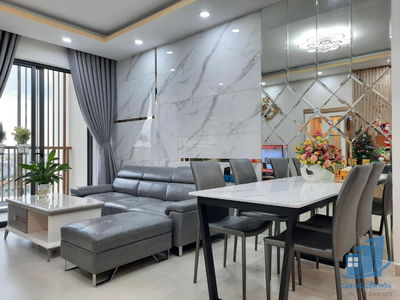 Topaz Twins, Vietnam Topaz Twins, Vietnam