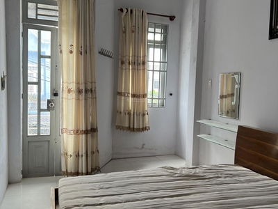 Le Van Luong Street, Vietnam Le Van Luong Street, Vietnam