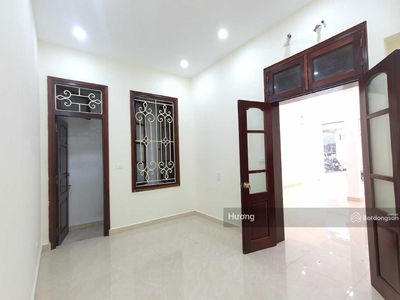 Hoang Cau Street, Vietnam Hoang Cau Street, Vietnam