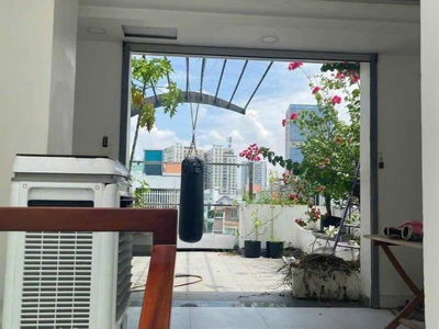 Phan Xich Long Street, Vietnam Phan Xich Long Street, Vietnam