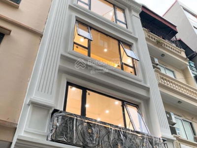 Tran Quang Dieu Street, Vietnam Tran Quang Dieu Street, Vietnam