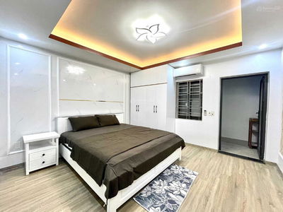 Van Cao Street, Vietnam Van Cao Street, Vietnam