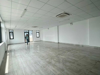 Luong Dinh Cua Street, Vietnam  Luong Dinh Cua Street, Vietnam