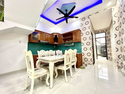 Le Hong Phong Street, Vietnam Le Hong Phong Street, Vietnam