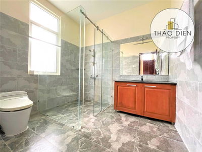 Street 1, Vietnam  Street 1, Vietnam