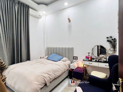 Truong Luu Street, Vietnam Truong Luu Street, Vietnam