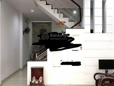 Cach Mang Thang Tam Street, Vietnam Cach Mang Thang Tam Street, Vietnam