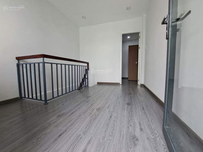 Lam Van Ben Street, Vietnam Lam Van Ben Street, Vietnam