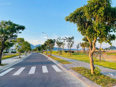 Vo An Ninh Street, Vietnam  Vo An Ninh Street, Vietnam