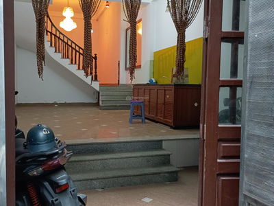 Au Co Street, Vietnam  Au Co Street, Vietnam