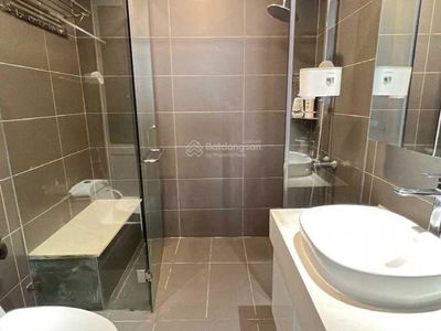 River Gate, Vietnam River Gate, Vietnam