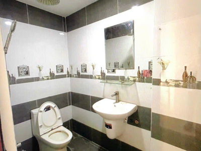 Vo Van Hat Street, Vietnam Vo Van Hat Street, Vietnam