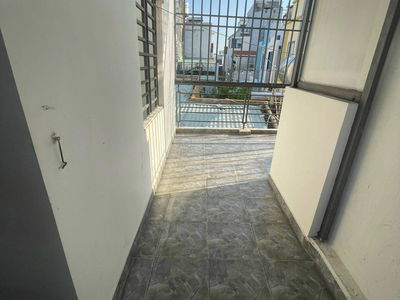 Quang Trung Street, Vietnam Quang Trung Street, Vietnam