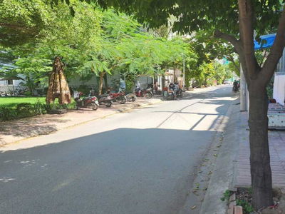 Dang Thuy Tram Street, Vietnam Dang Thuy Tram Street, Vietnam