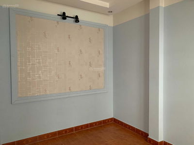 Le Van Luong Street, Vietnam  Le Van Luong Street, Vietnam