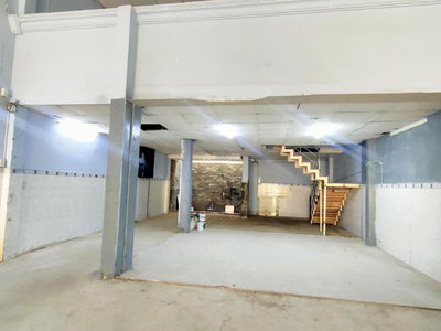 Pham Hung Street, Vietnam Pham Hung Street, Vietnam