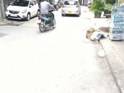 Nguyen Khanh Toan Street, Vietnam  Nguyen Khanh Toan Street, Vietnam