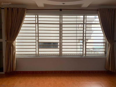 Le Van Luong Street, Vietnam Le Van Luong Street, Vietnam