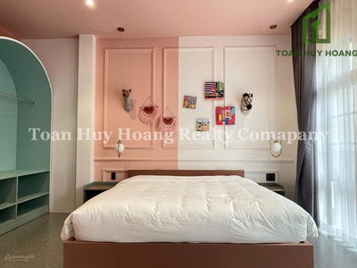 Pham Van Dong Street, Vietnam Pham Van Dong Street, Vietnam