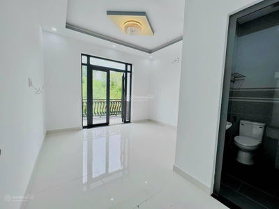 Le Hong Phong Street, Vietnam Le Hong Phong Street, Vietnam