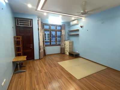 Bui Xuong Trach Street, Vietnam Bui Xuong Trach Street, Vietnam