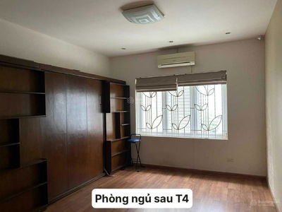 Nguyen Son Street, Vietnam Nguyen Son Street, Vietnam