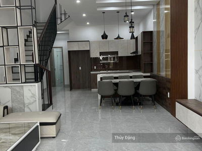 Tran Kim Xuyen Street, Vietnam  Tran Kim Xuyen Street, Vietnam