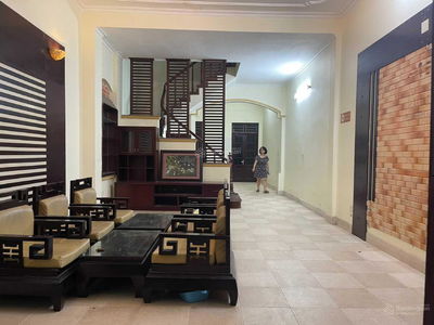 Nguyen Van Troi Street, Vietnam  Nguyen Van Troi Street, Vietnam