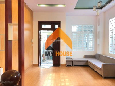 Nguyen Van Huong Street, Vietnam Nguyen Van Huong Street, Vietnam