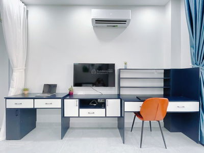 Bach Dang Street, Vietnam Bach Dang Street, Vietnam