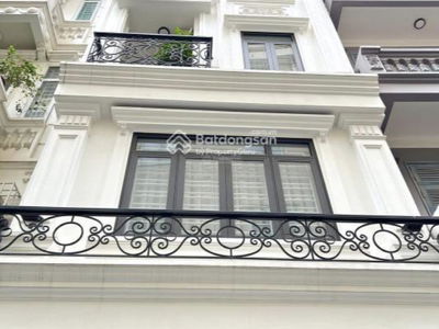 Linh Dam Street, Vietnam Linh Dam Street, Vietnam