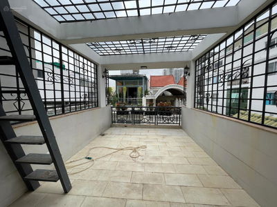 Tran Dinh Xu Street, Vietnam  Tran Dinh Xu Street, Vietnam