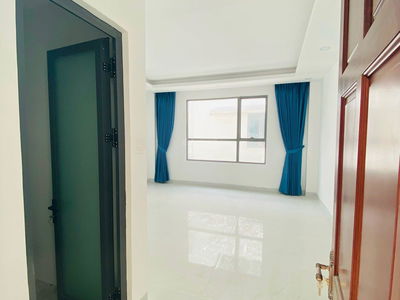 Truong Luu Street, Vietnam  Truong Luu Street, Vietnam