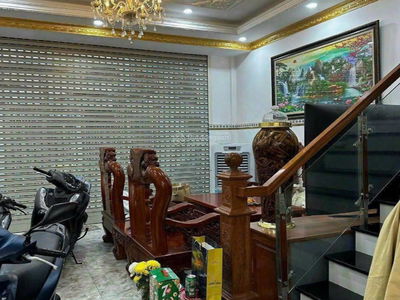 Le Duc Tho Street, Vietnam Le Duc Tho Street, Vietnam