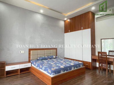 Pham Van Dong Street, Vietnam Pham Van Dong Street, Vietnam