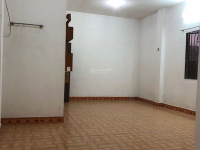 Ha Huy Giap Street, Vietnam Ha Huy Giap Street, Vietnam