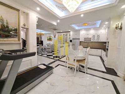 Bat Nan Street, Vietnam  Bat Nan Street, Vietnam