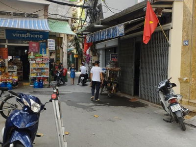 Nguyen Khang Street, Vietnam Nguyen Khang Street, Vietnam