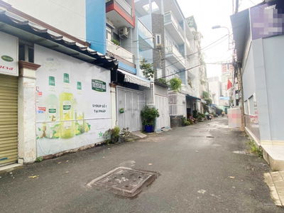 Luy Ban Bich Street, Vietnam Luy Ban Bich Street, Vietnam