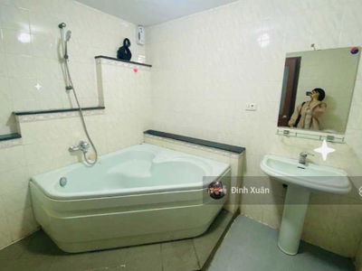 Vuong Thua Vu Street, Vietnam Vuong Thua Vu Street, Vietnam